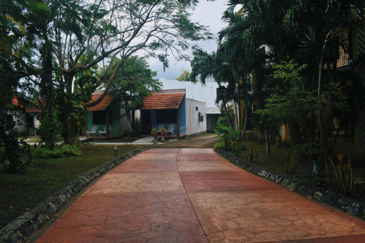 Hotel Hacienda Sanchez 바야돌리드 외부 사진