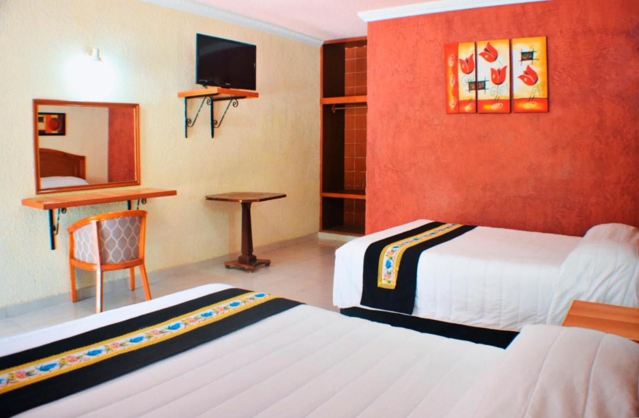 Hotel Hacienda Sanchez 바야돌리드 외부 사진