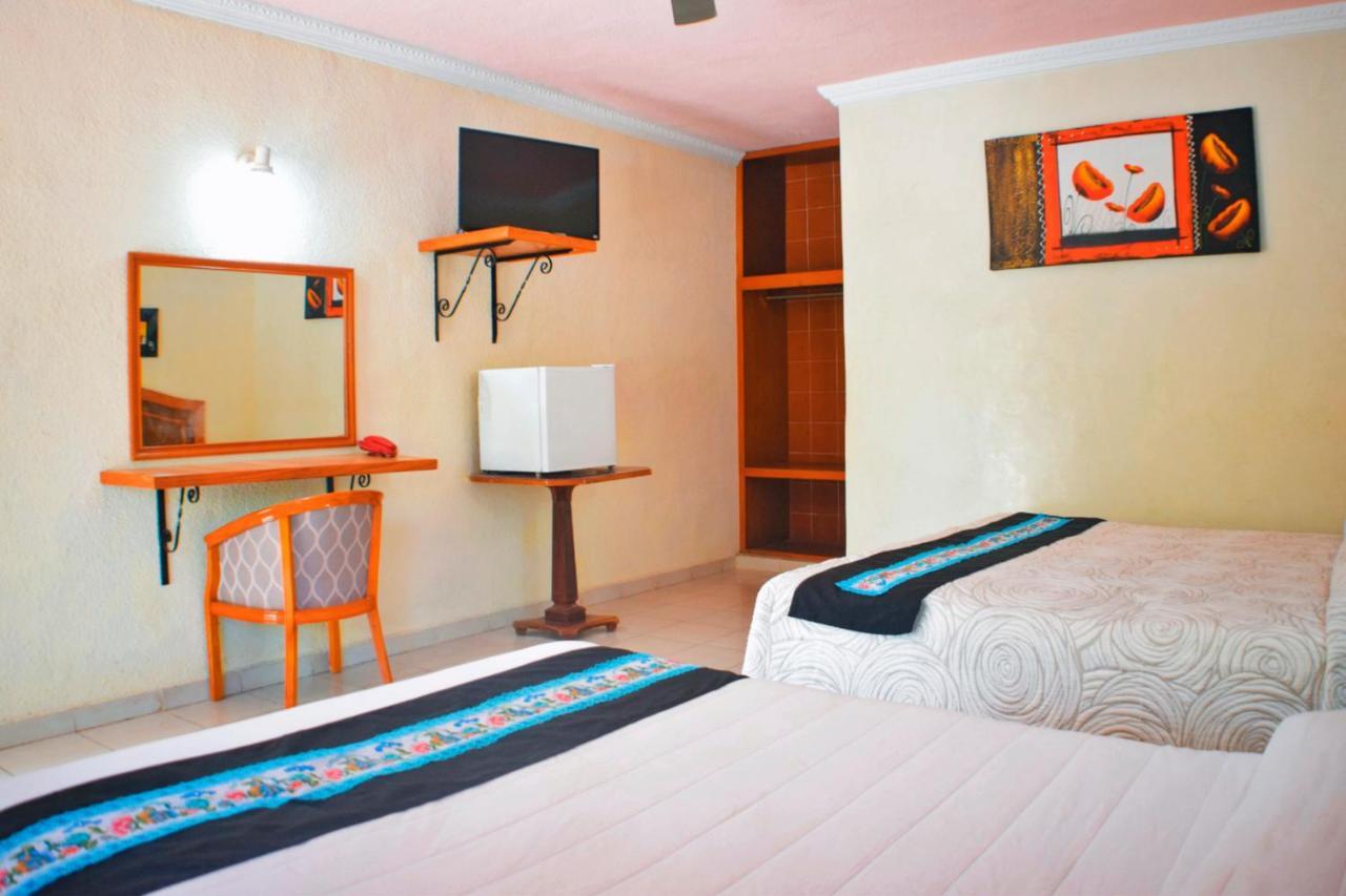 Hotel Hacienda Sanchez 바야돌리드 외부 사진