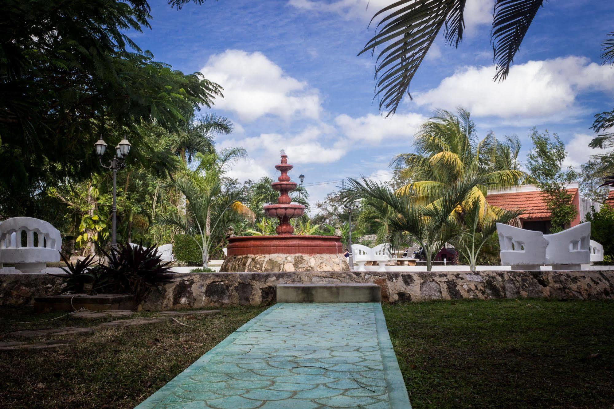 Hotel Hacienda Sanchez 바야돌리드 외부 사진